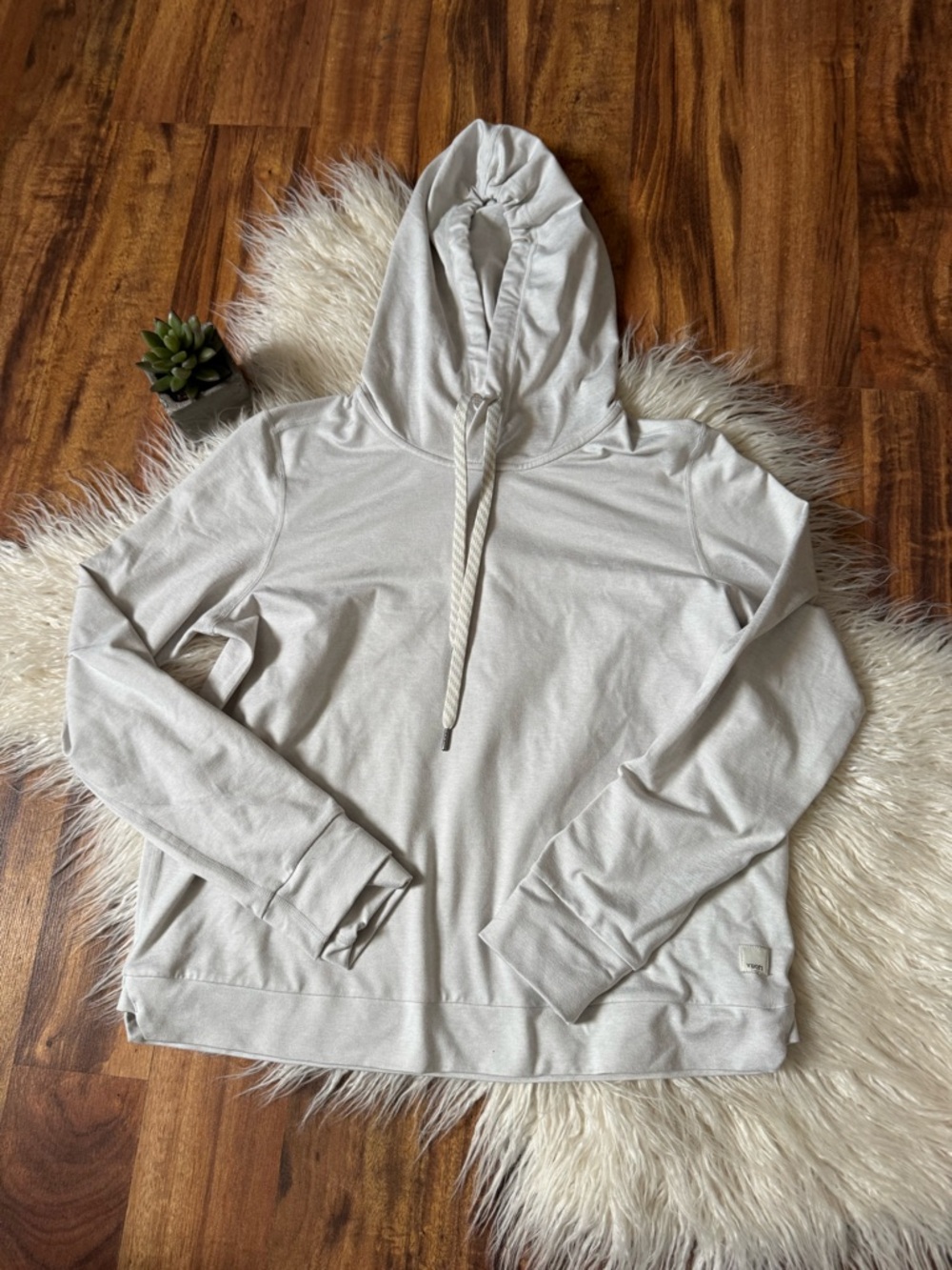 Vuori Salt Heather Halo Essential Hoodie Sweatshirt